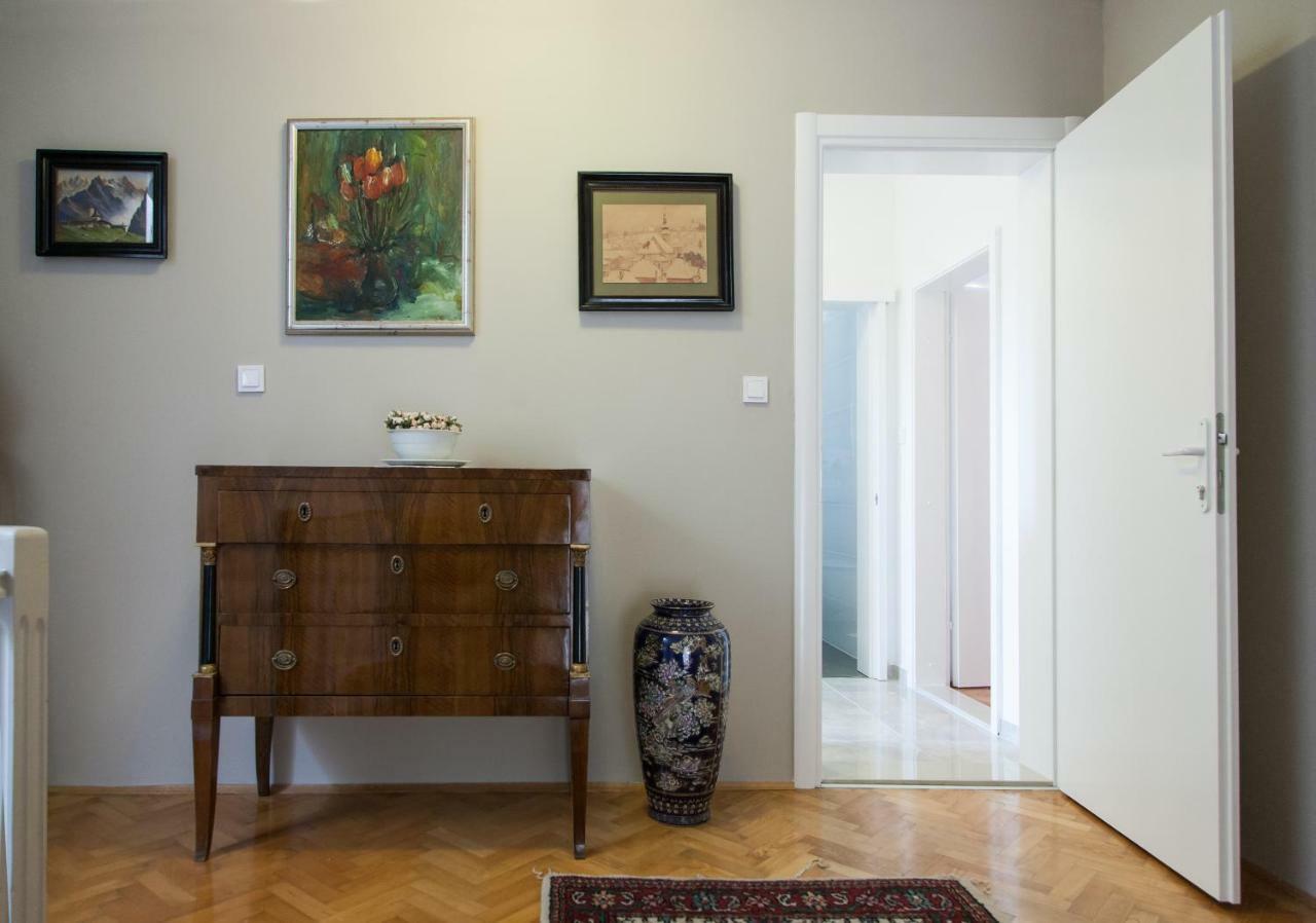 Apartments Rafaj プーラ エクステリア 写真