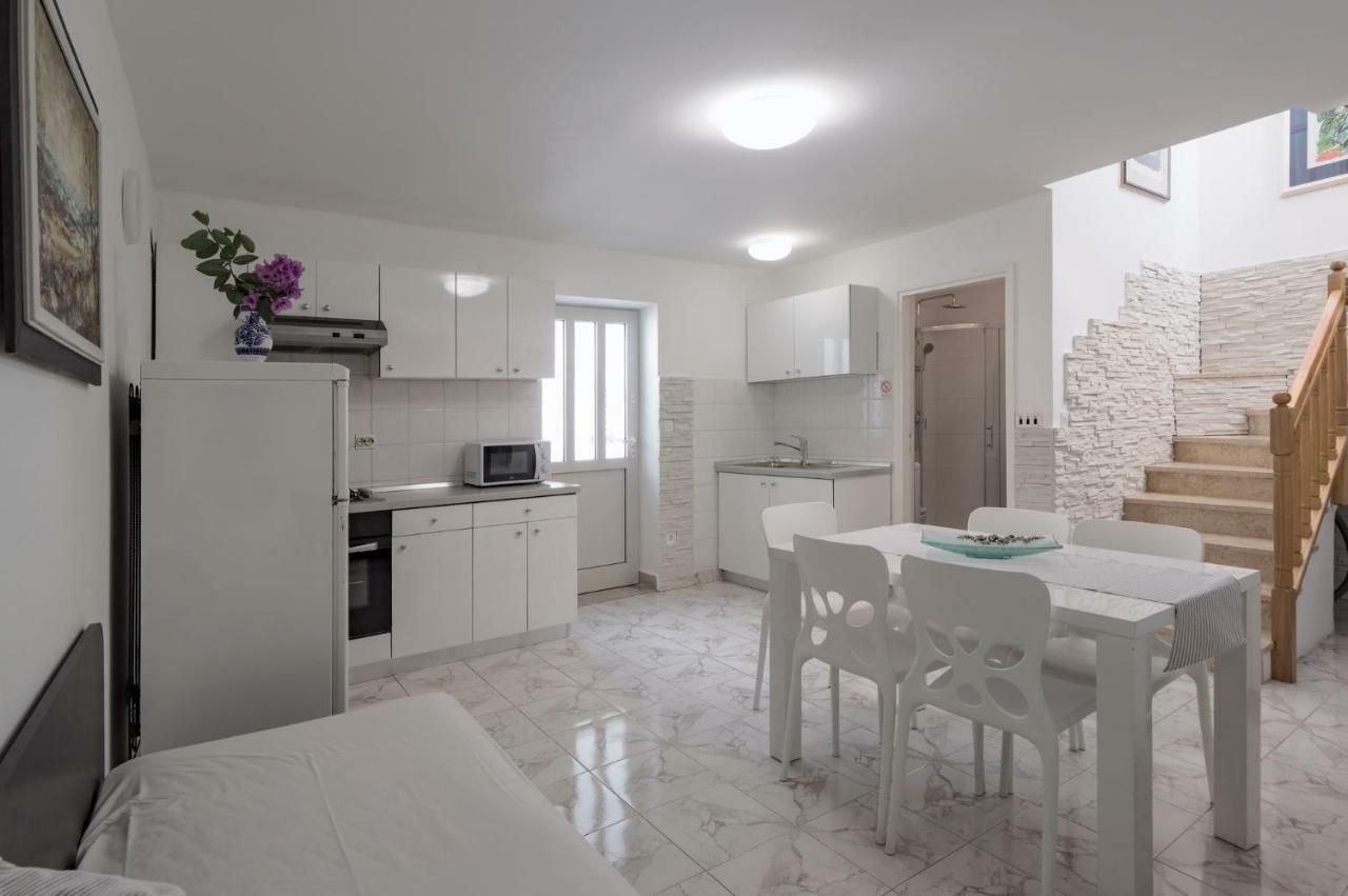 Apartments Rafaj プーラ エクステリア 写真