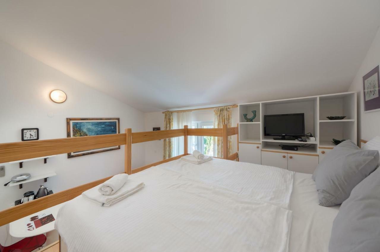 Apartments Rafaj プーラ エクステリア 写真