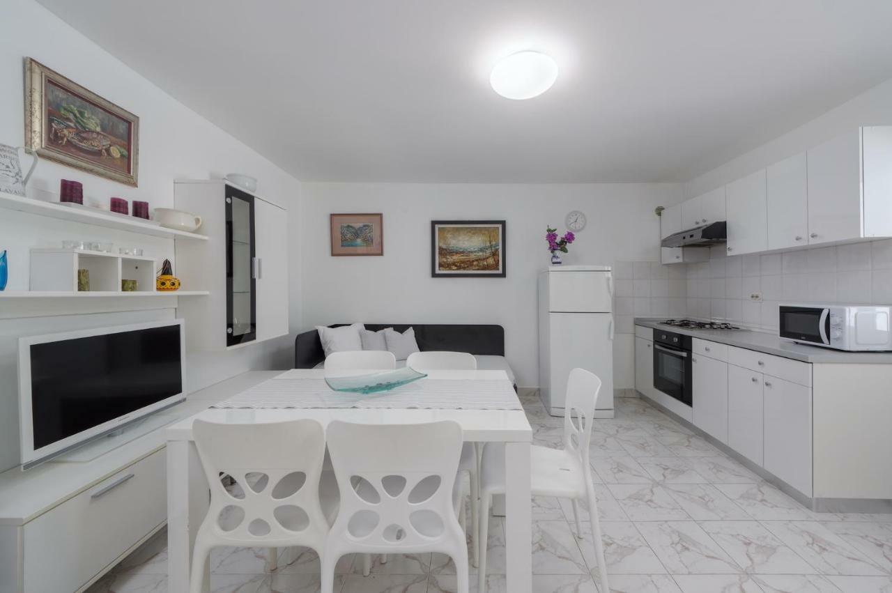 Apartments Rafaj プーラ エクステリア 写真